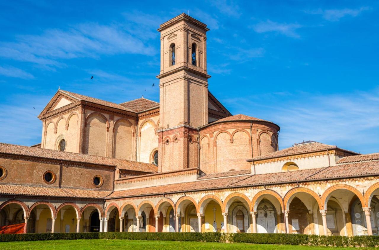 Charming Flat In Centro A Ferrara Con Posto Auto Villa Luaran gambar